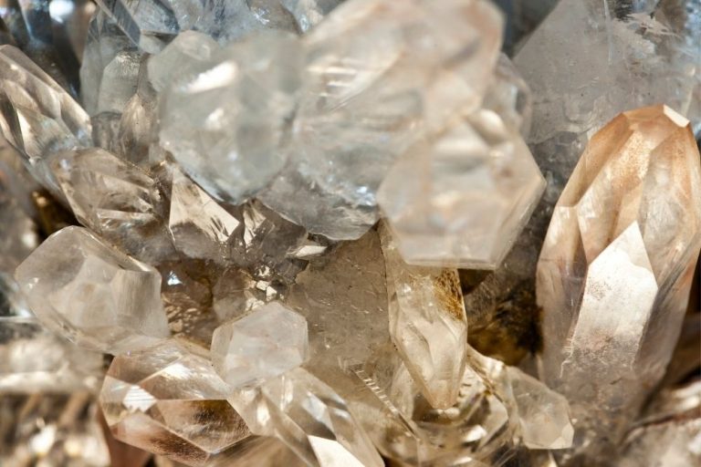 How Lightsaber Crystals Work Canon Legends May 4 Be With You