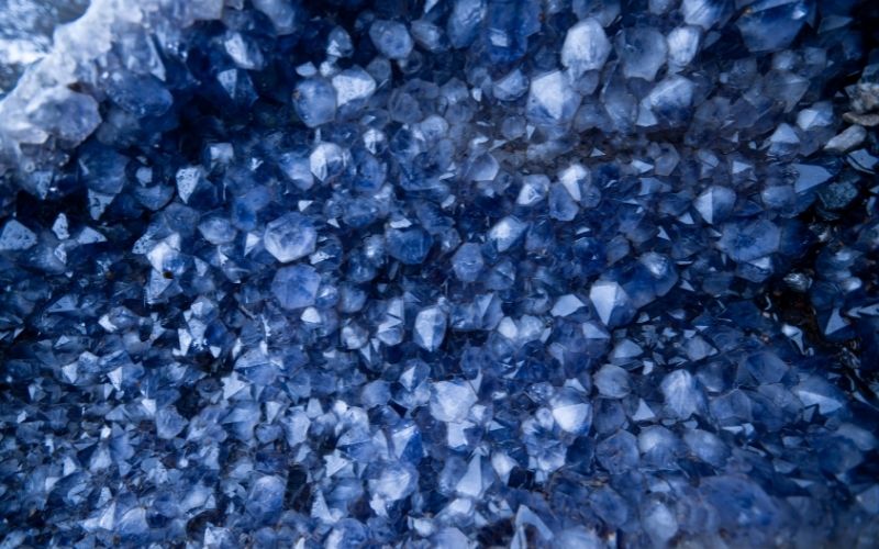 Blue kyber crystals 