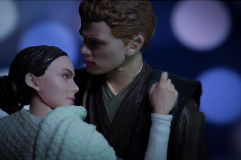 Padme and Anakin embracing