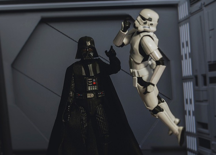 How Much Can Darth Vader Lift With the Force?