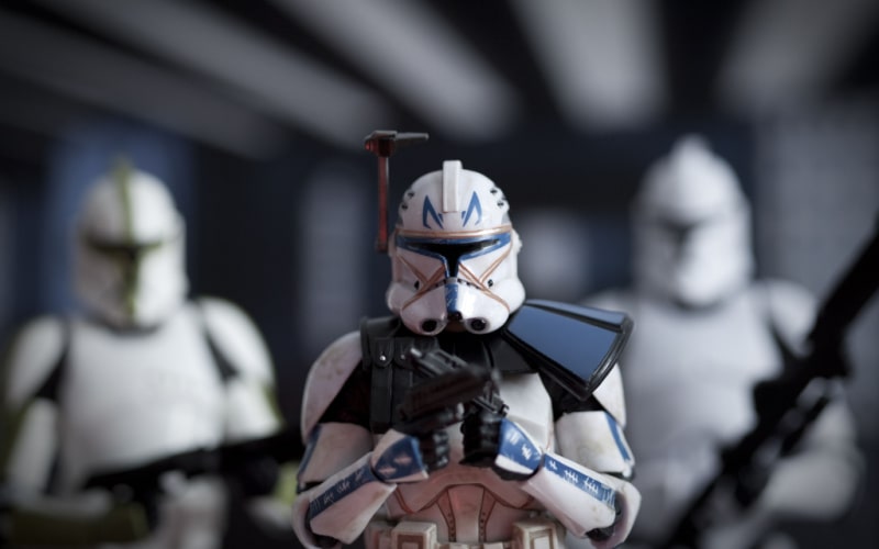 Captain Rex with clone troopers in The Clone Wars