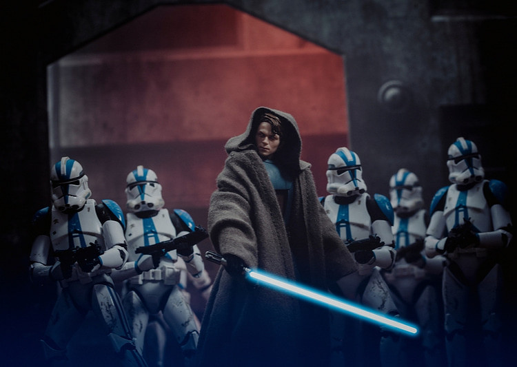 Anakin leads the Clones into the Jedi Temple