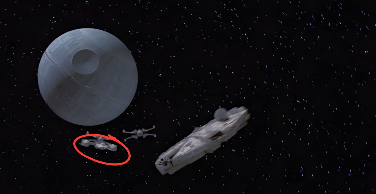 Who Was Flying the Y-Wing When the Death Star Exploded?