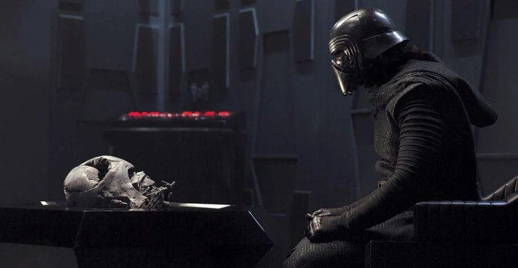 How Did Kylo Ren Get Darth Vader&rsquo;s Helmet?