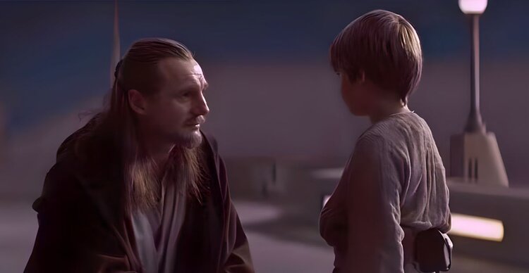 Liam Neeson &ldquo;SPOILS&rdquo; Star Wars AND Explains Midichlorians!