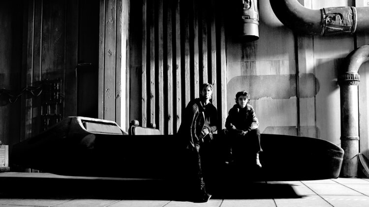 Ryan Gosling and Flynn Gray on the Star Wars: Starfighter set.